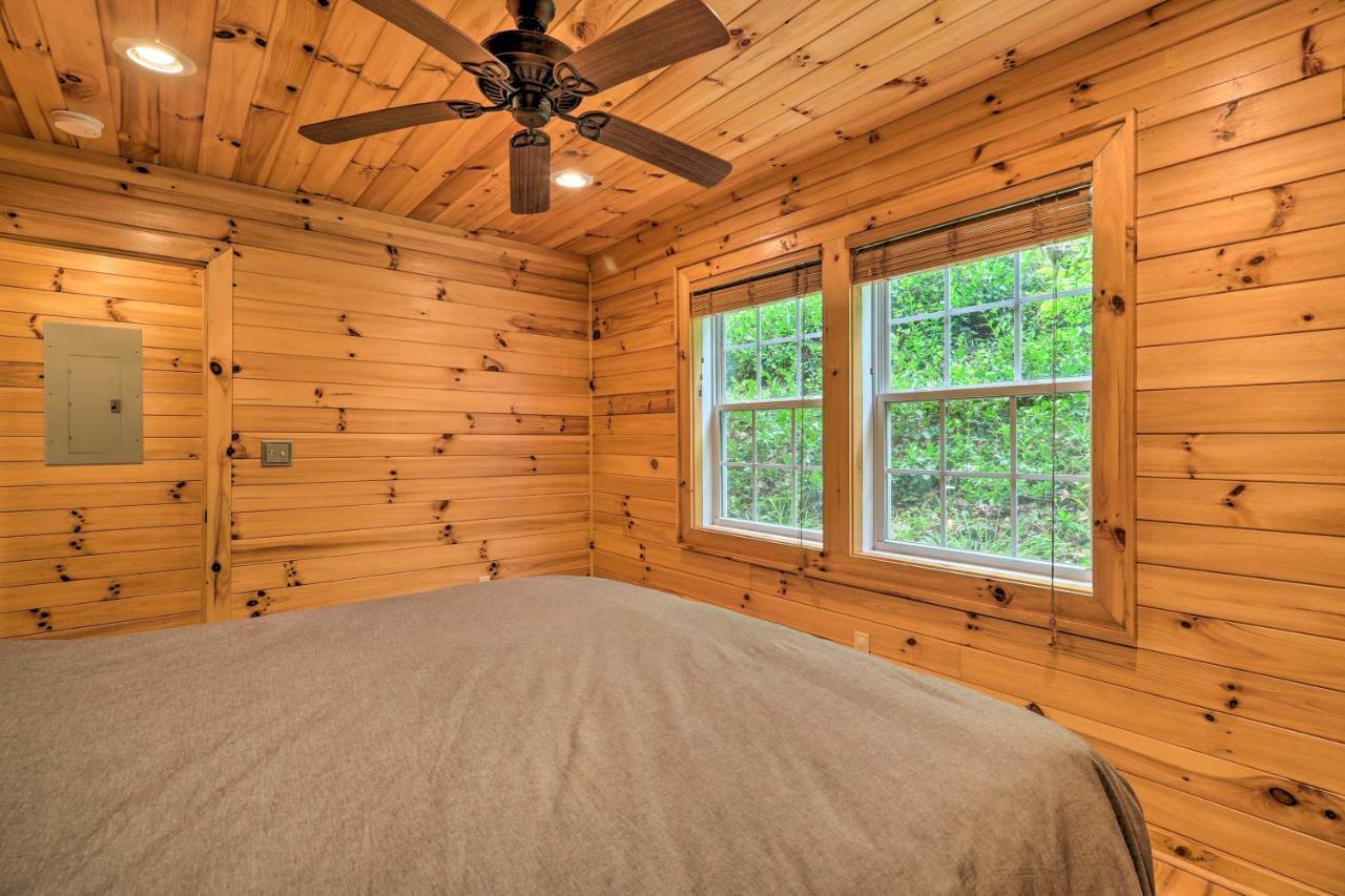 Cozy Boone Cabin With Deck Close To Downtown! Eksteriør bilde
